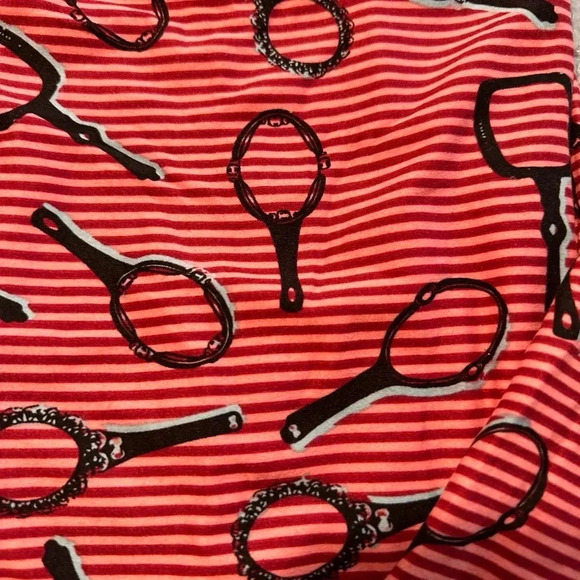 Lularoe TC hand mirror leggings. Red & pink pinstripe with hand mirrors NWOT - Picture 6 of 7